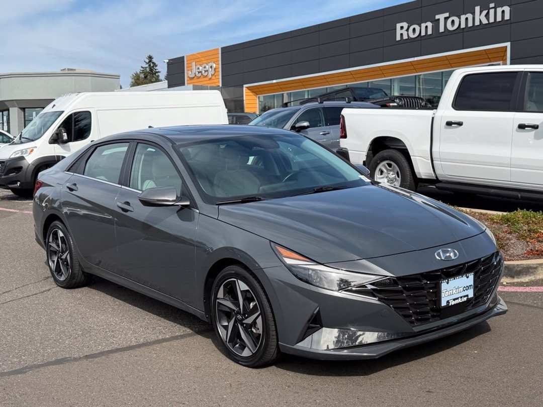 2023 Hyundai Elantra Hybrid Limited - Image 2