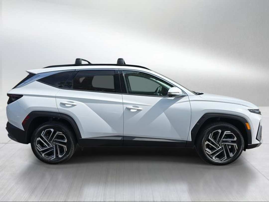 2026 Hyundai Tucson Limited - Image 2