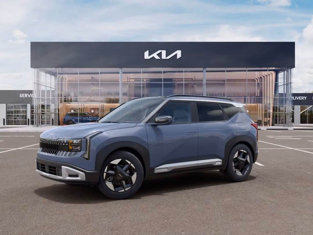 2027 Kia Seltos EX - Image 3