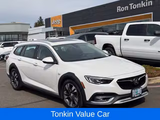 2018 Buick Regal Tourx Essence