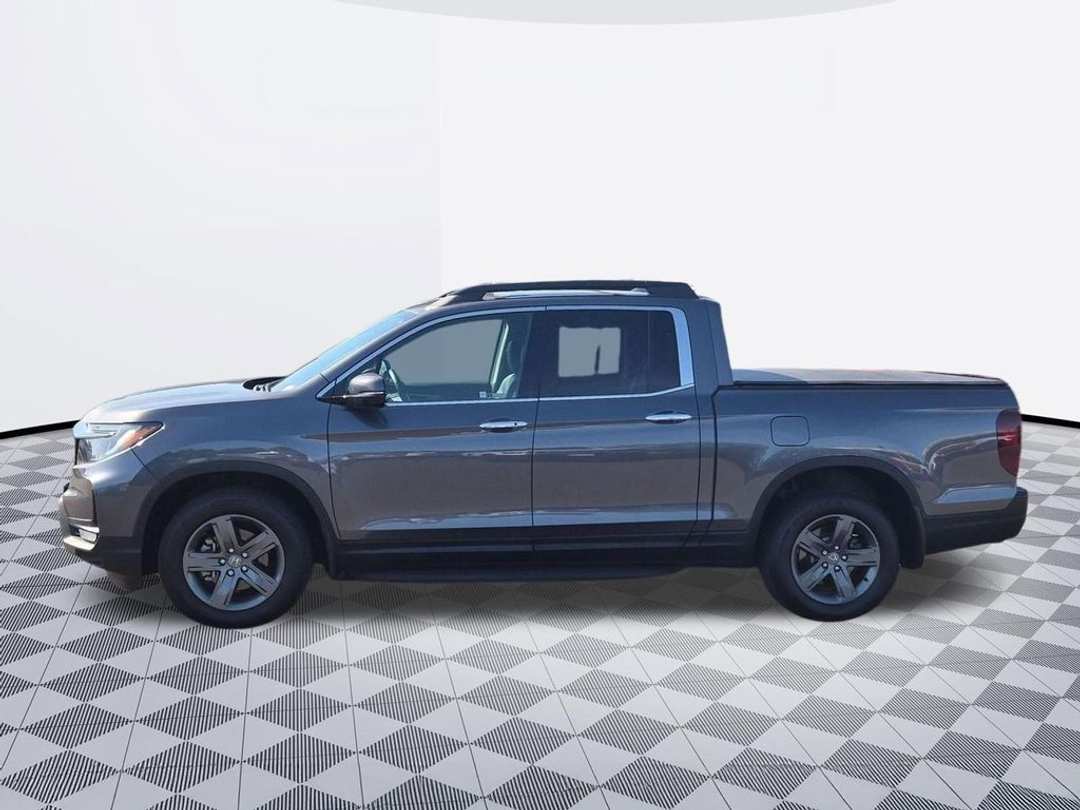 2022 Honda Ridgeline RTLE - Image 3