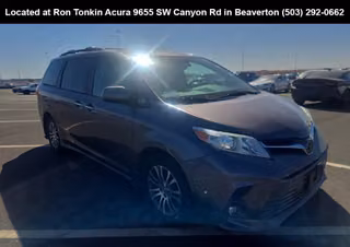 2019 Toyota Sienna XLE