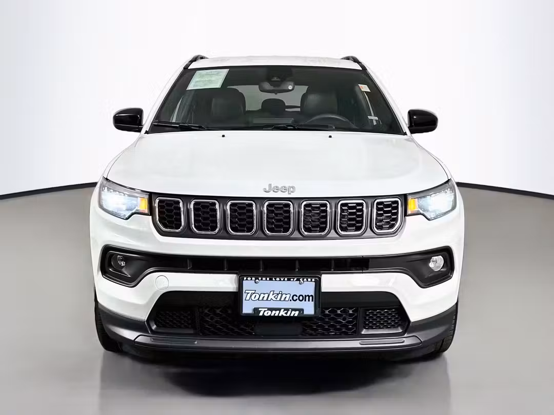 2024 Jeep Compass Latitude - Image 2