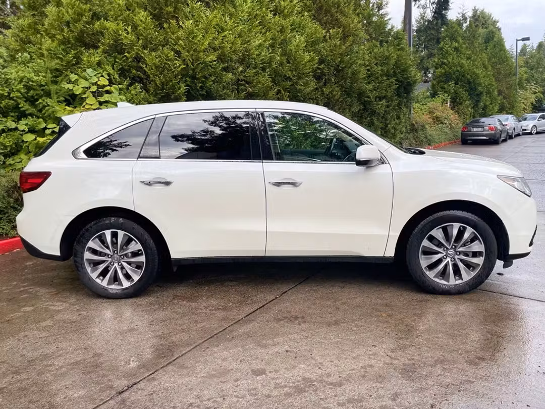 2014 Acura MDX 3.5L Technology Package - Image 3