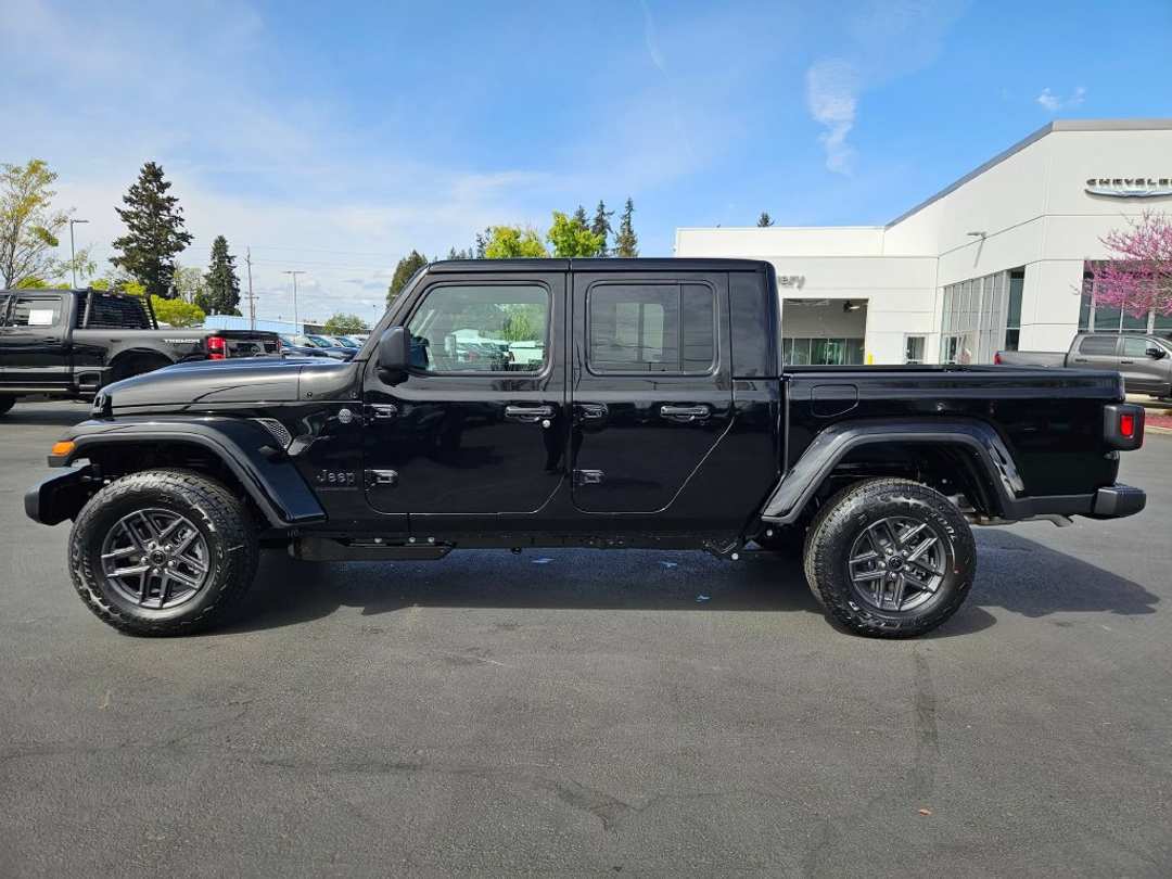 2026 Jeep Gladiator Sport S - Image 3
