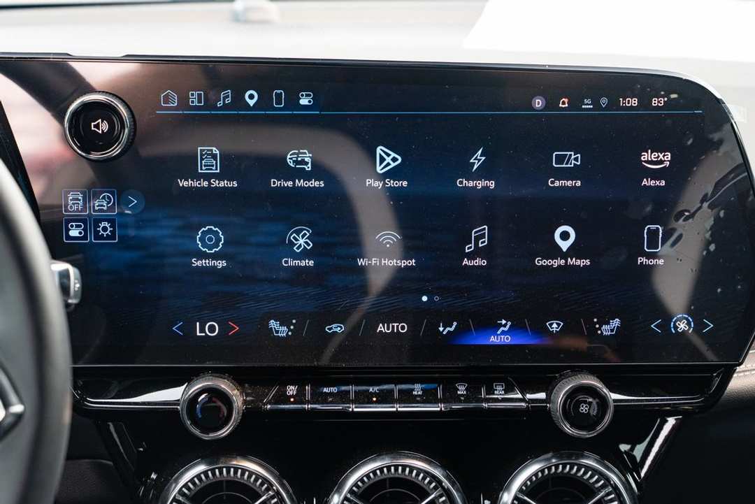 2025 Chevrolet Blazer EV LT - Photo 13