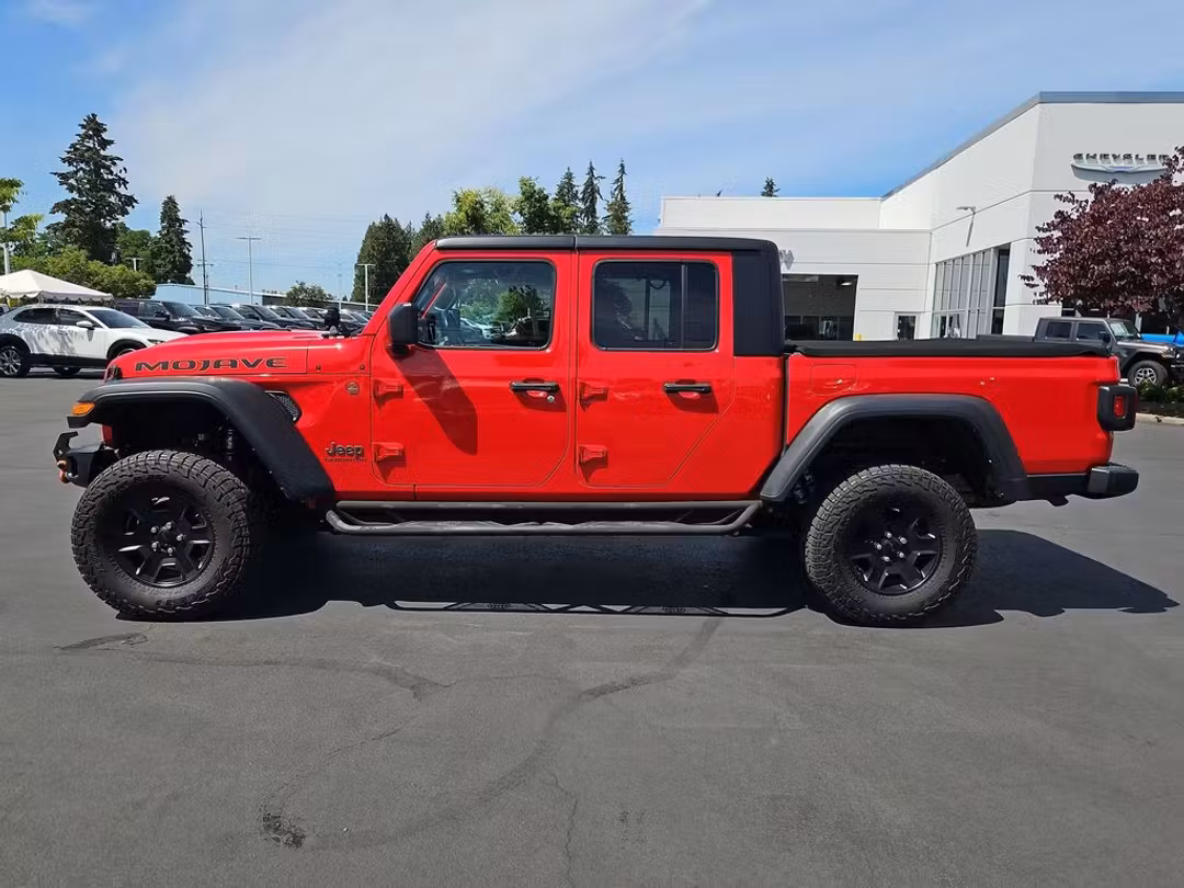 2022 Jeep Gladiator Mojave - Image 3
