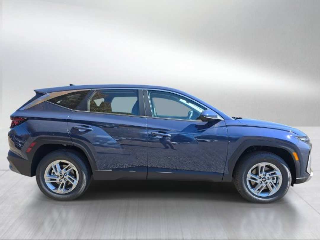 2026 Hyundai Tucson SE - Image 2