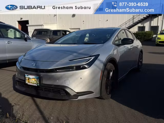 2025 Toyota Prius LE