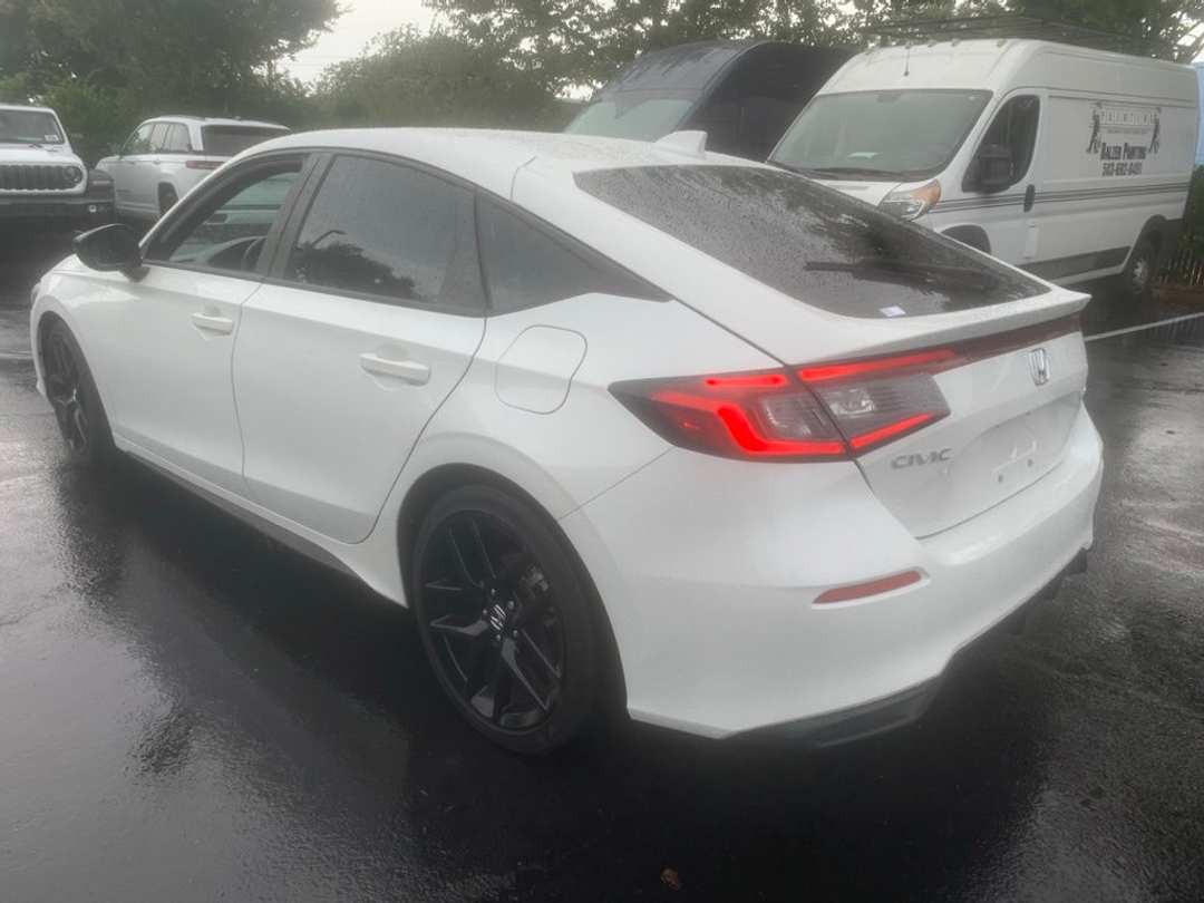 2023 Honda Civic Sport - Image 2