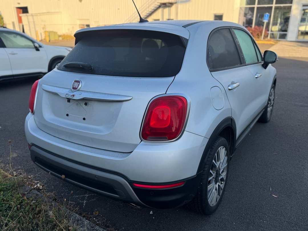 2016 FIAT 500X Trekking - Image 2