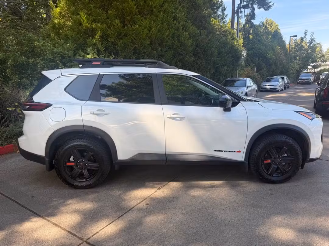 2025 Nissan Rogue Rock Creek - Image 2
