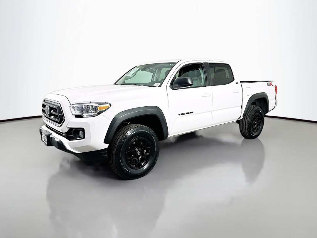 2023 Toyota Tacoma SR5 - Image 3