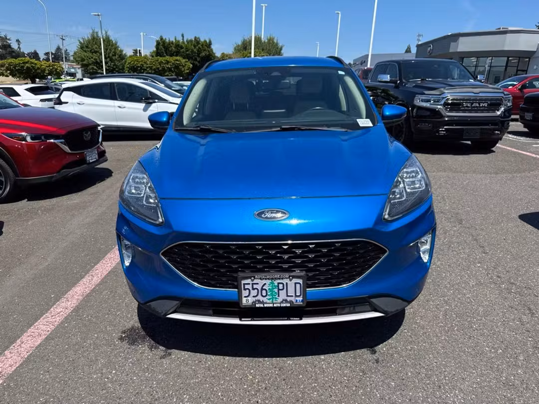 2020 Ford Escape Titanium - Image 2