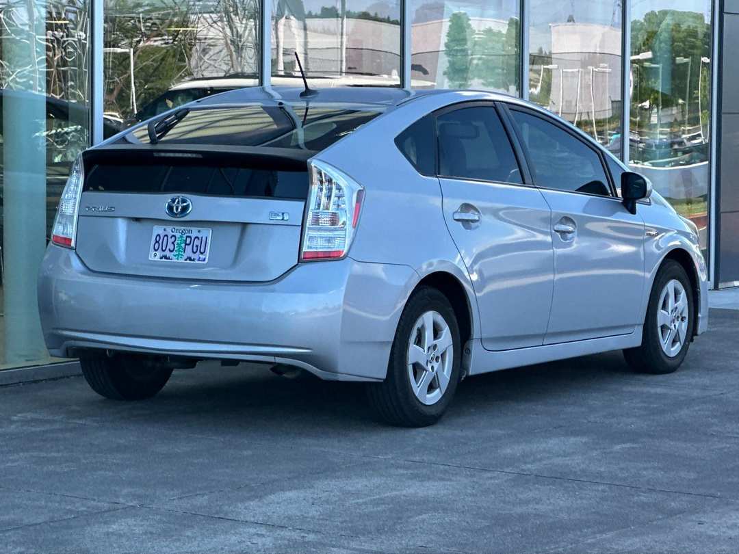 2010 Toyota Prius I - Image 3