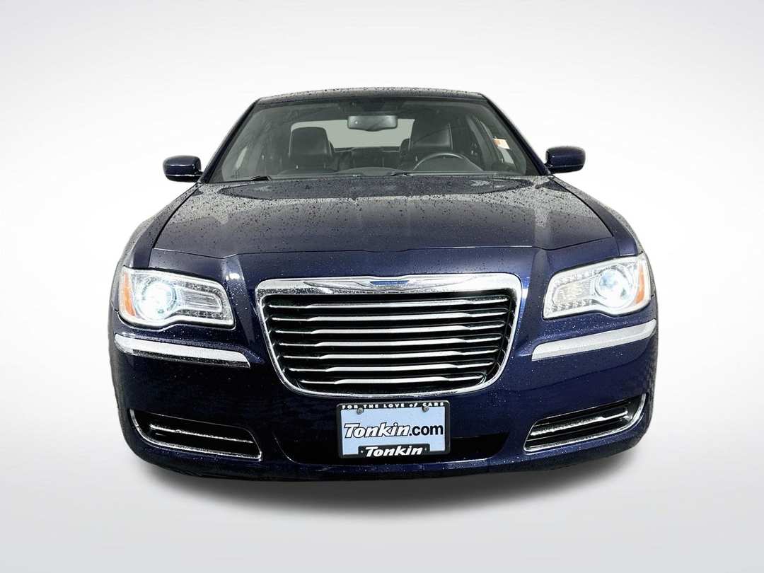 2013 Chrysler 300 Base - Image 2