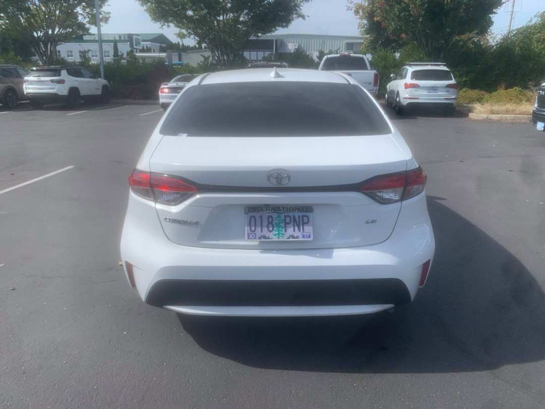2020 Toyota Corolla LE - Image 3