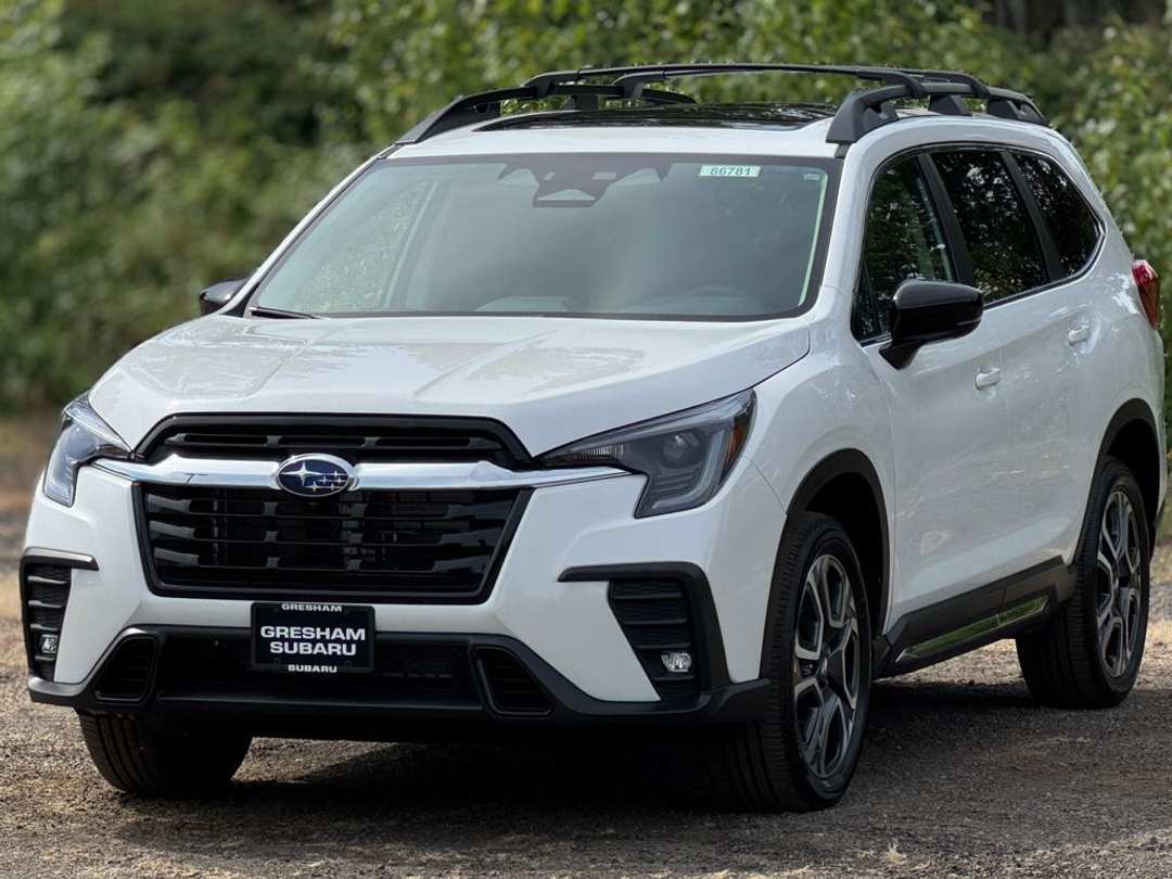 2026 Subaru Ascent Limited - Image 3
