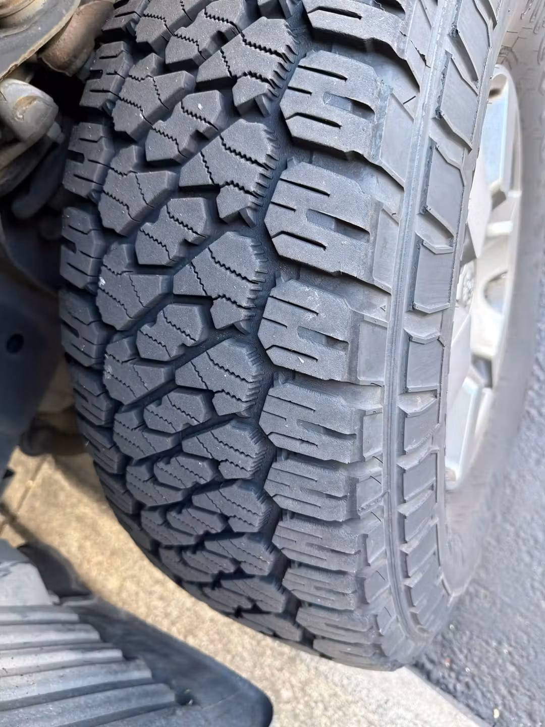 2013 Nissan Frontier PRO4X - Image 2