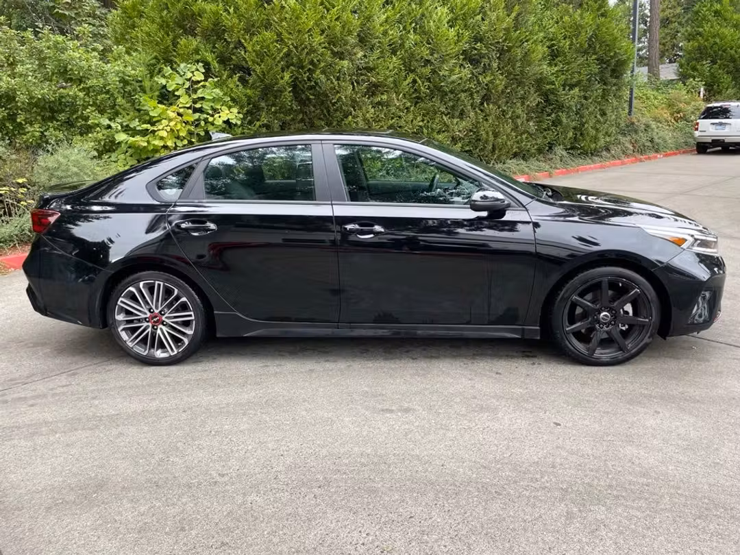 2024 Kia Forte GT - Image 3