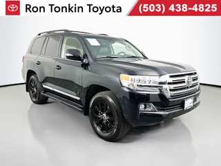 2017 Toyota Land Cruiser Base