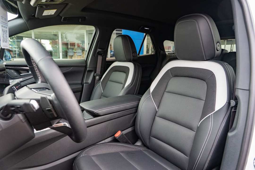 2025 Chevrolet Blazer EV LT - Photo 24