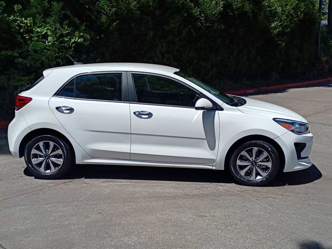 2022 Kia Rio S - Image 3