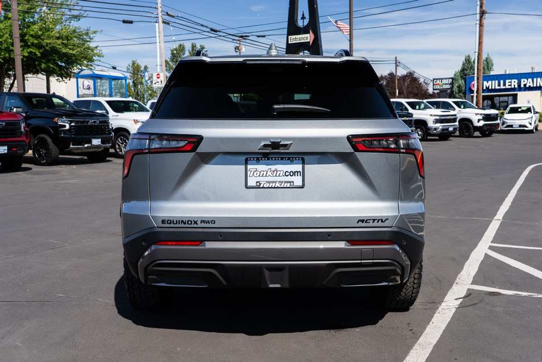 2027 Chevrolet Equinox ACTIV - Image 3
