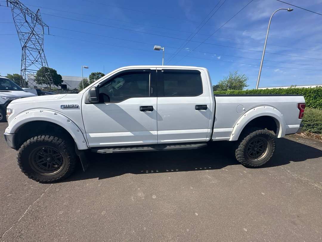 2019 Ford F-150 XLT - Image 2