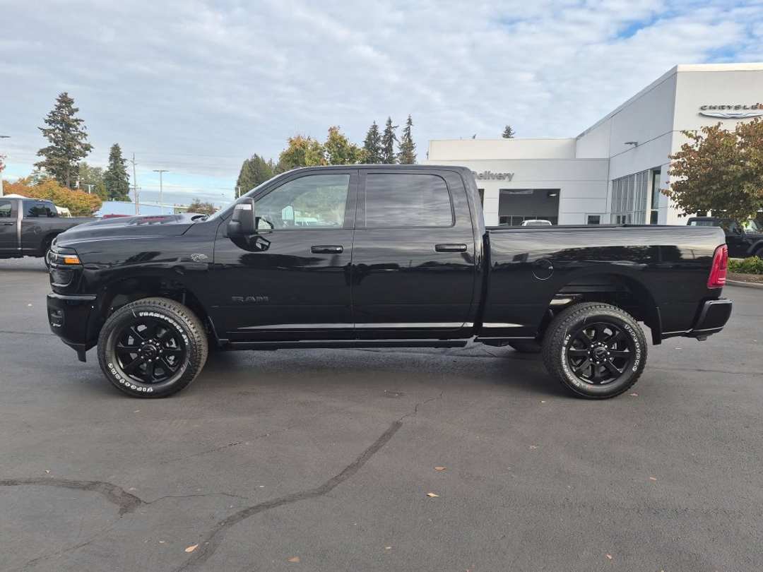 2027 Ram 2500 Laramie - Image 3