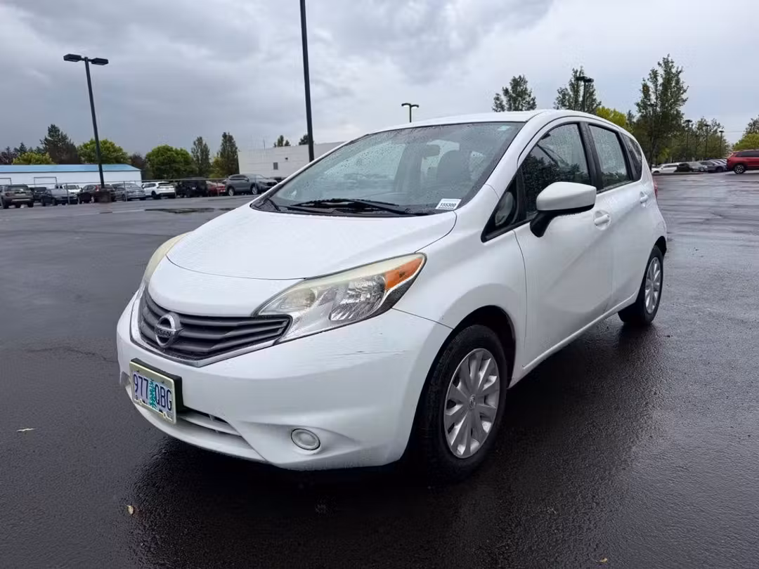 2016 Nissan Versa Note SV - Image 3