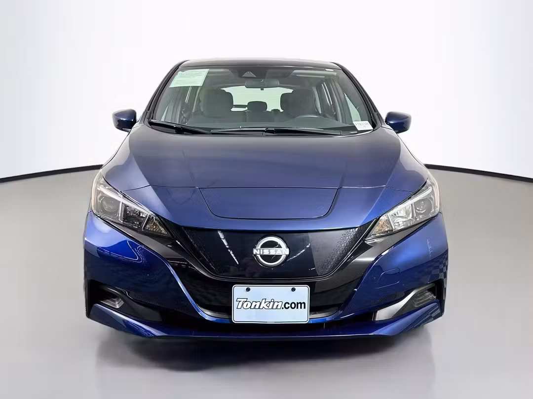 2023 Nissan LEAF S - Image 2