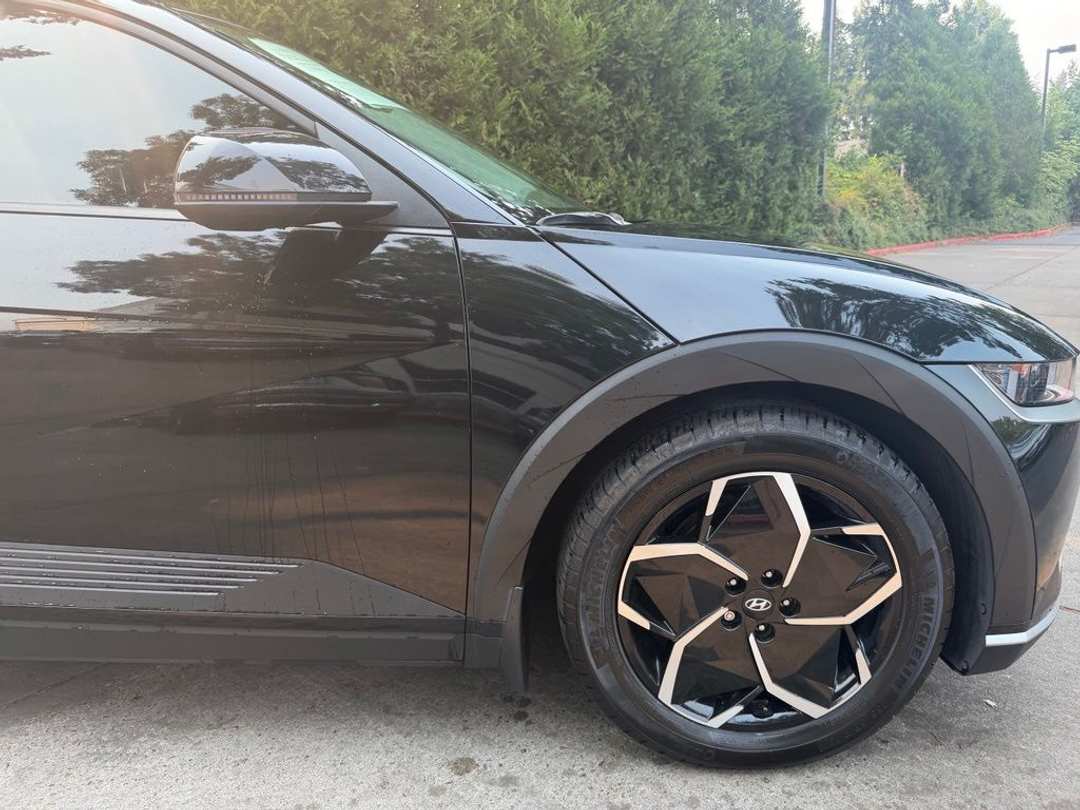 2023 Hyundai Ioniq 5 SEL - Image 3