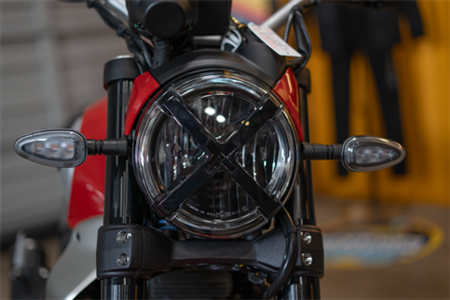 2025 Ducati Scr Icon