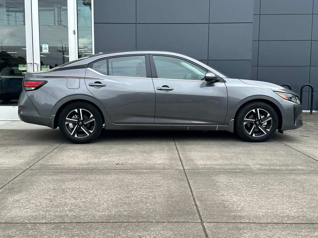 2025 Nissan Sentra SV - Image 2