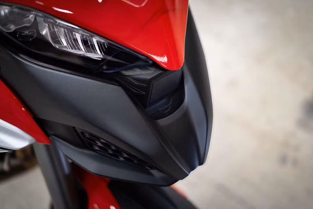 2024 Ducati Mts V4S Sw - Image 2