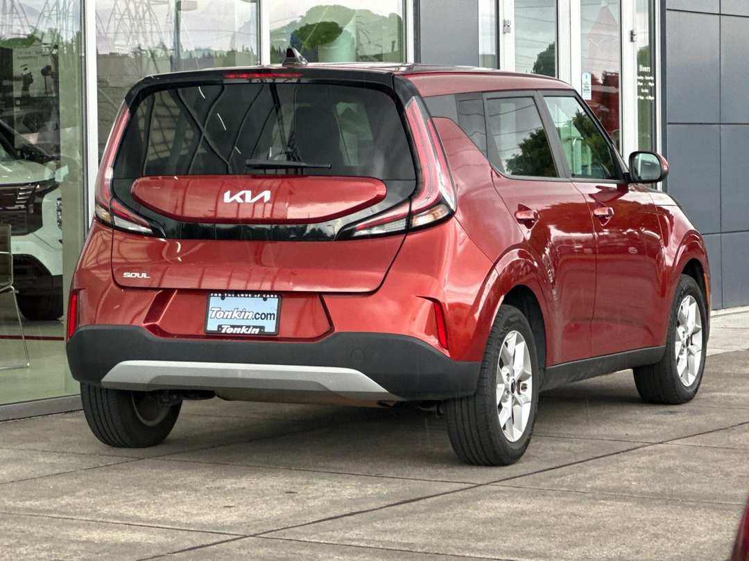 2023 Kia Soul LX - Image 3