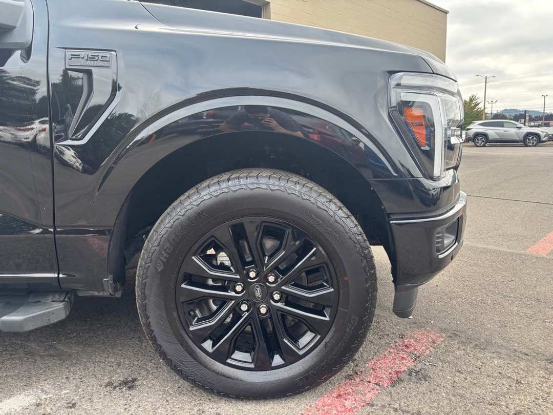 2026 Ford F-150 Lariat - Image 2