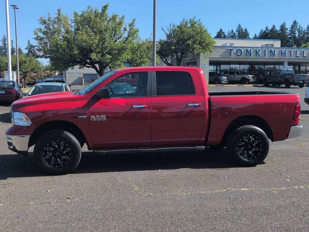 2017 Ram 1500 SLT - Image 2