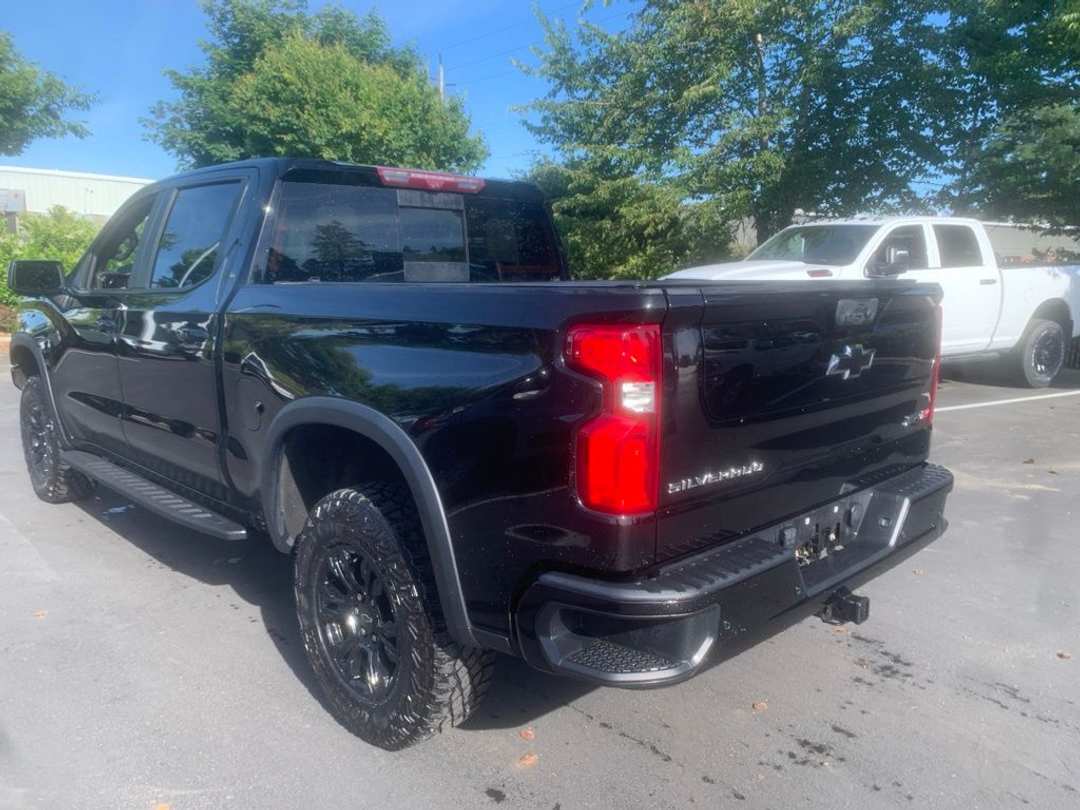 2022 Chevrolet Silverado 1500 ZR2 - Image 2