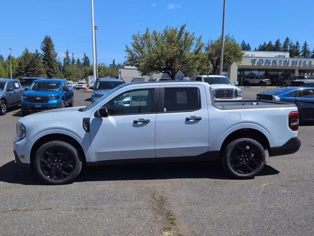 2026 Ford Maverick XLT - Image 2