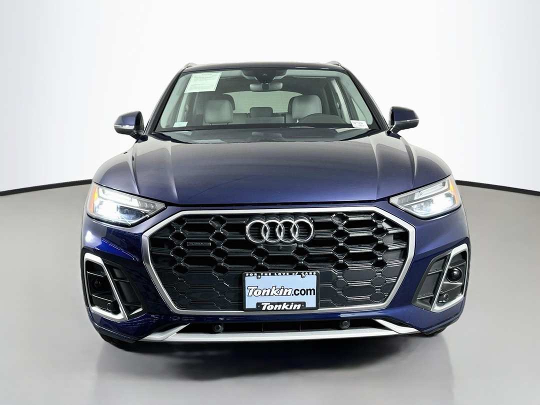2022 Audi Q5 45 S line Premium - Image 2