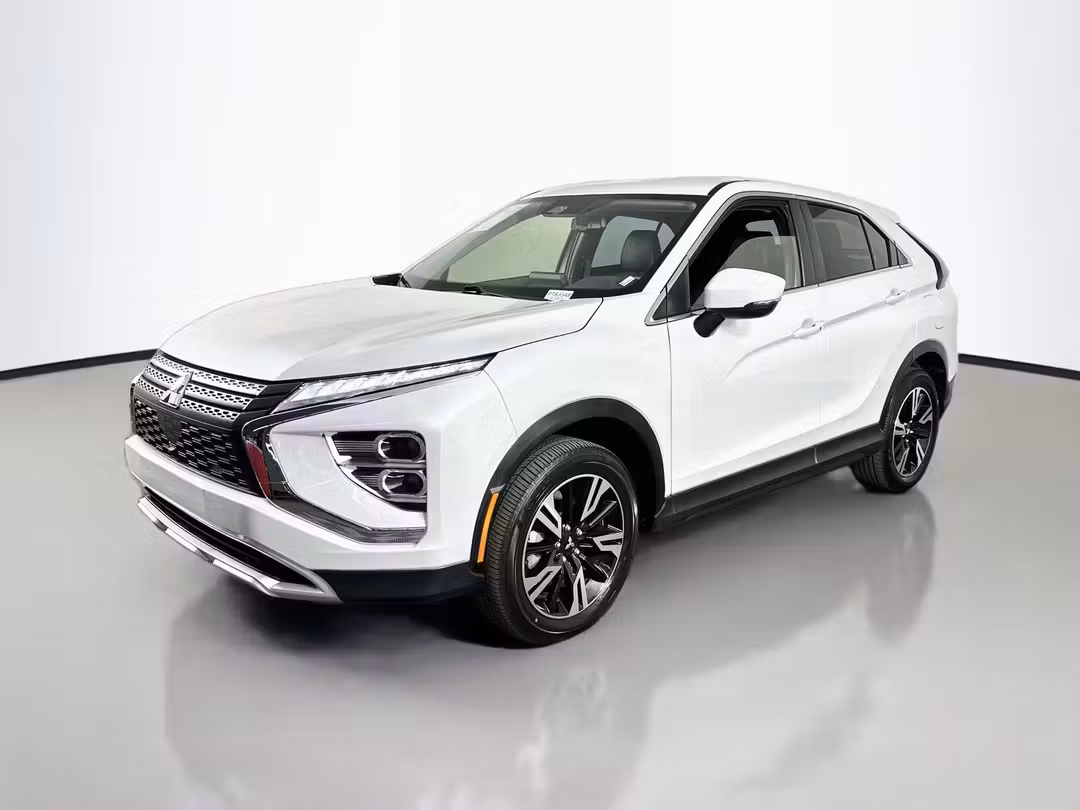2025 Mitsubishi Eclipse Cross SE - Image 3