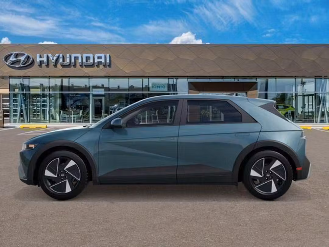 2026 Hyundai Ioniq 5 SEL - Image 3