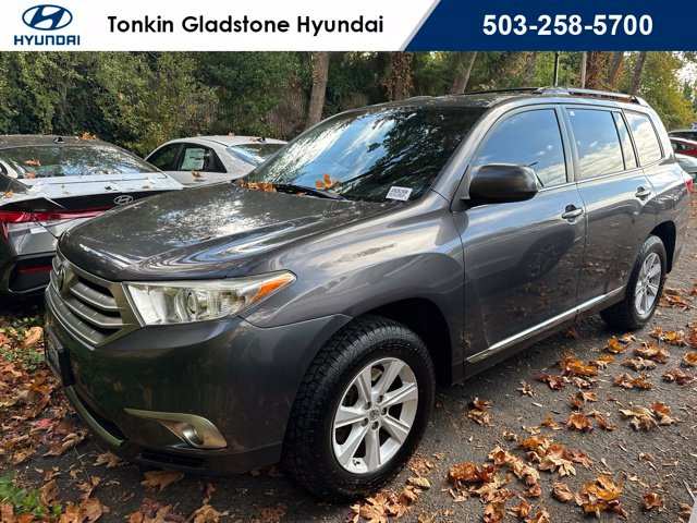 2013 Toyota Highlander SE