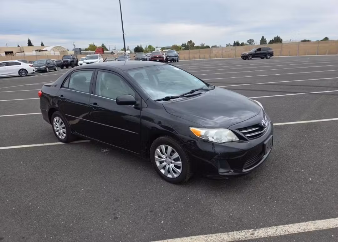 2013 Toyota Corolla LE - Image 2