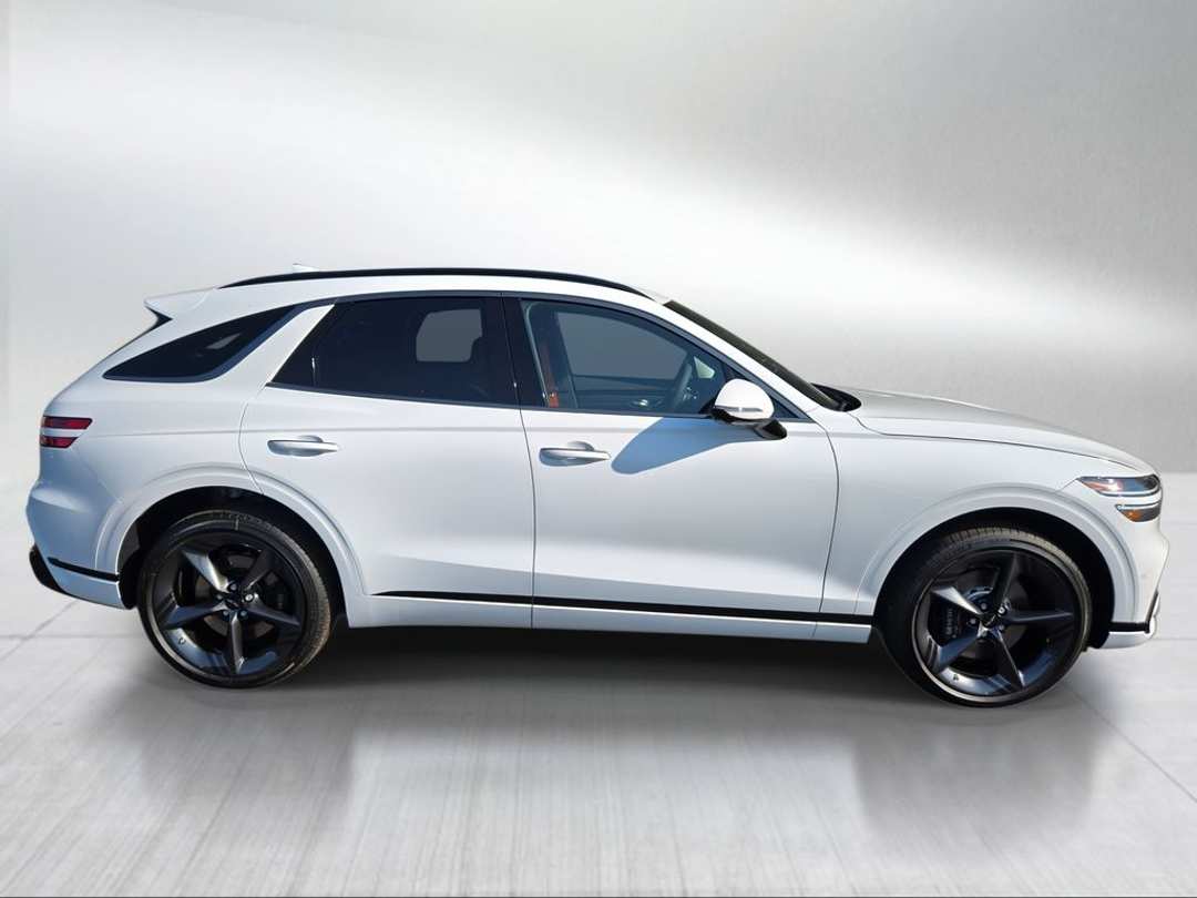 2026 Genesis Gv70 3.5T Sport Prestige - Image 2