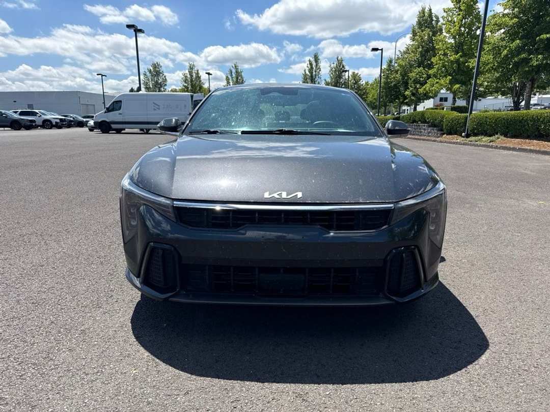 2025 Kia K4 GTLine - Image 2