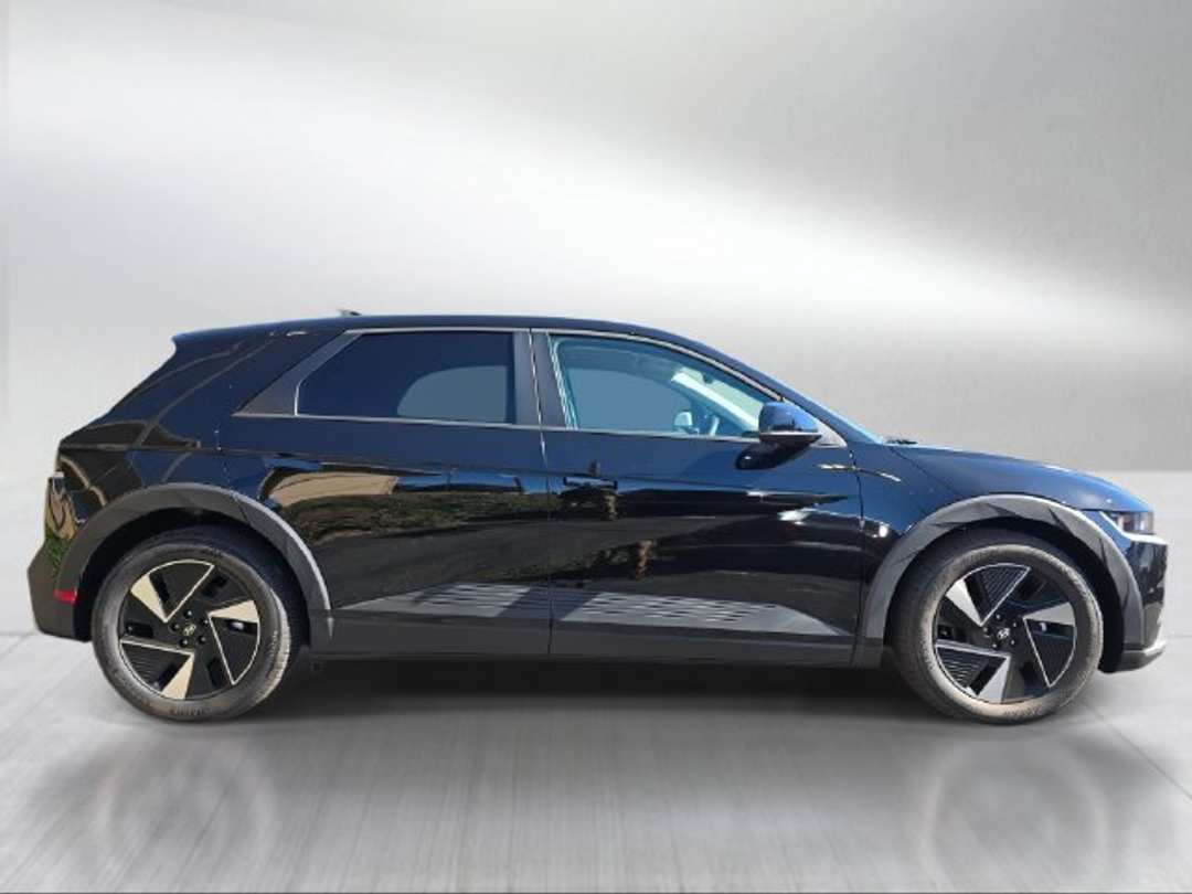 2026 Hyundai Ioniq 5 SEL - Image 2