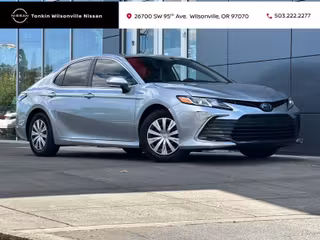 2022 Toyota Camry Hybrid LE